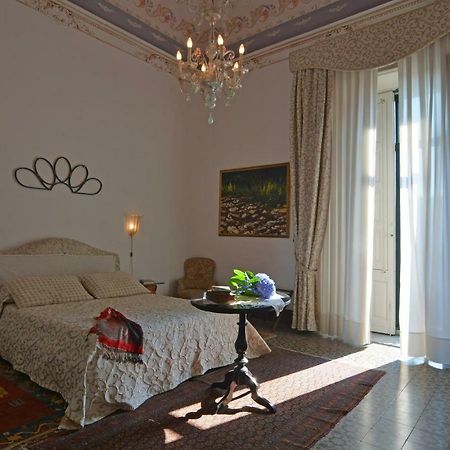 B&B Di Charme Camelie Palazzo Nicotra Riposto Ngoại thất bức ảnh