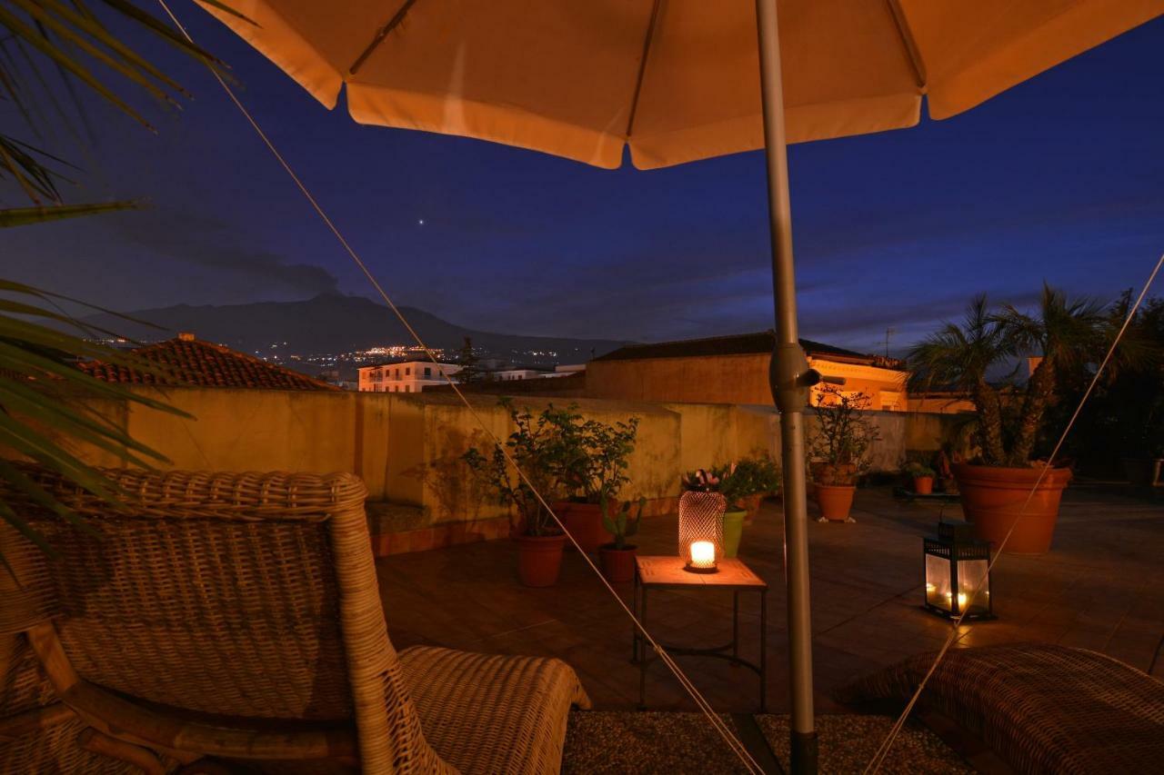 B&B Di Charme Camelie Palazzo Nicotra Riposto Ngoại thất bức ảnh