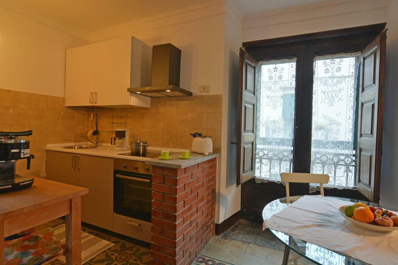 B&B Di Charme Camelie Palazzo Nicotra Riposto Ngoại thất bức ảnh