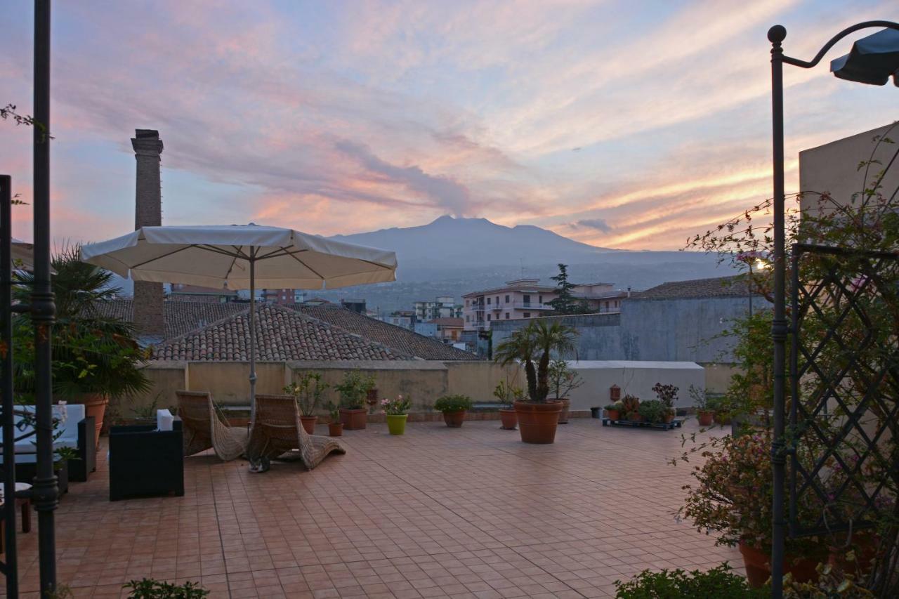 B&B Di Charme Camelie Palazzo Nicotra Riposto Ngoại thất bức ảnh
