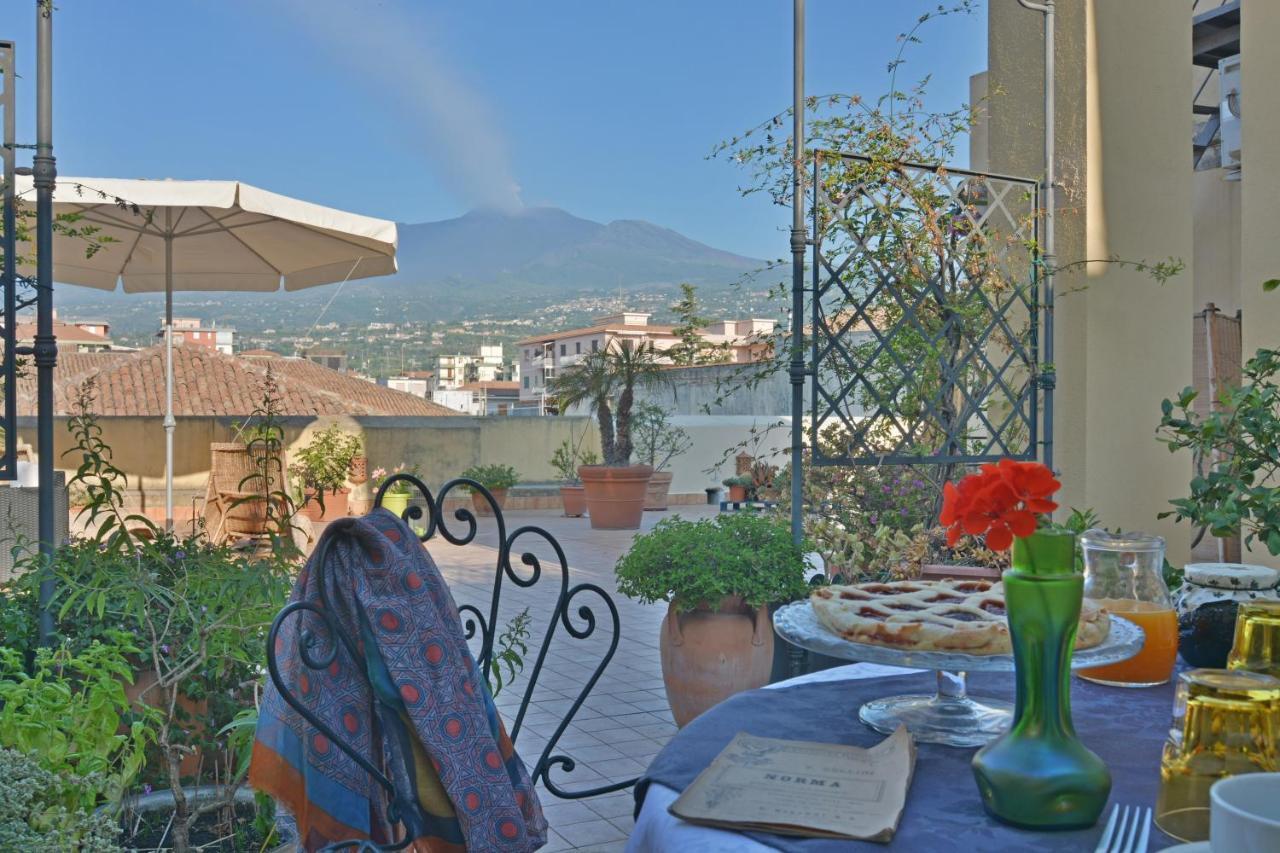 B&B Di Charme Camelie Palazzo Nicotra Riposto Ngoại thất bức ảnh